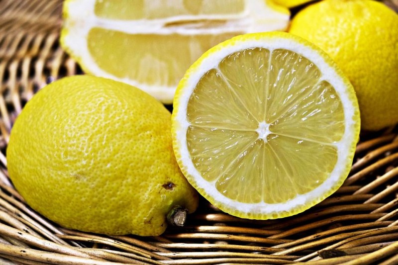 Какви са ползите от лимон и сода?