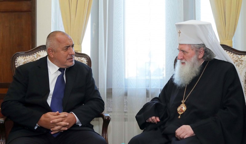 Премиерът Борисов спешно при патриарх Неофит!