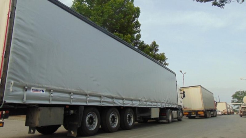 35 541 камиона и автобуса са с активирани бордови устройства и GPS тракери