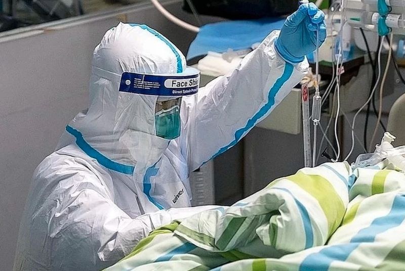 Съдебен лекар почина, заразена от мъртвец с коронавирус