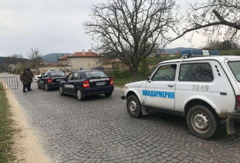 Старозагорско село посрещна деня със строга карантина