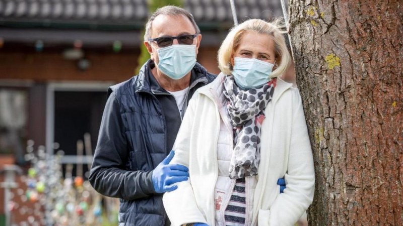Коронавирусен ад: Двойка от Берлин се бори за живота си две седмици