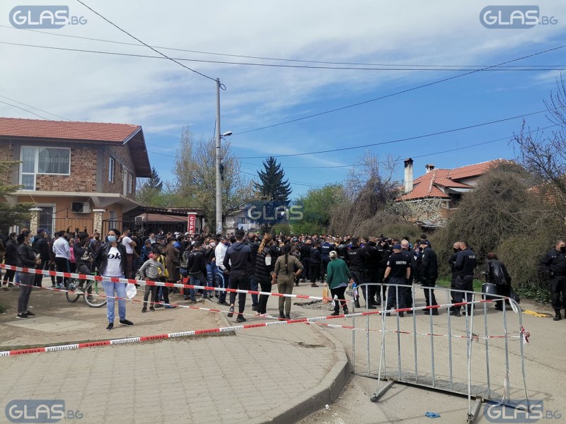 В ромските квартали се оформиха огнища от семеен тип