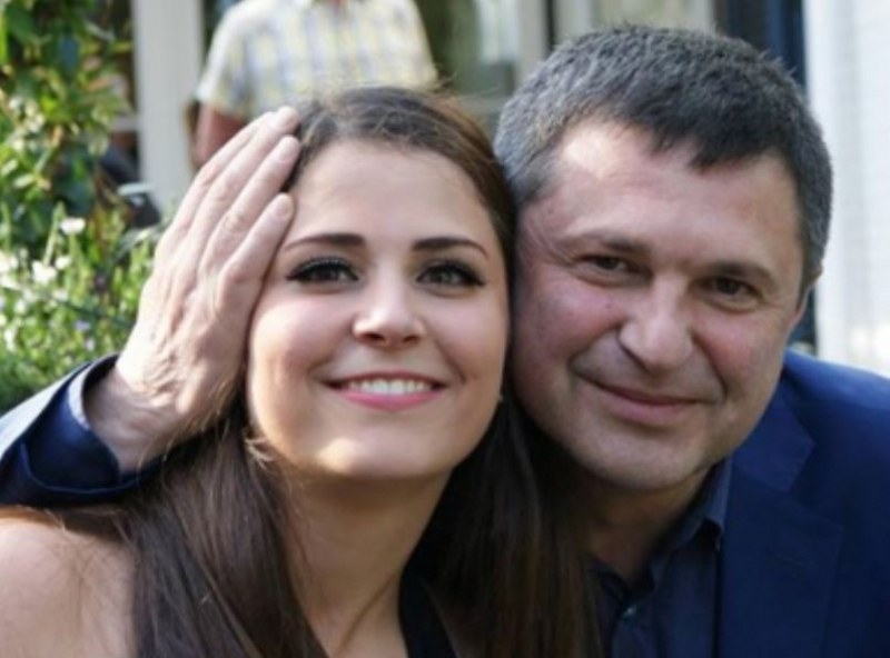 Генералът лично се зае с погребението на Милен, дъщеря му вече е у нас