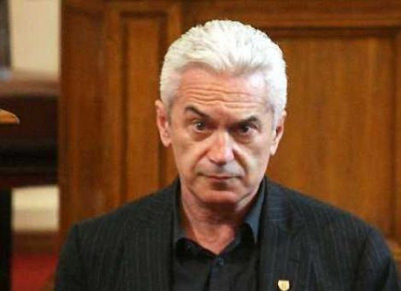 Полицай осъди Волен Сидеров