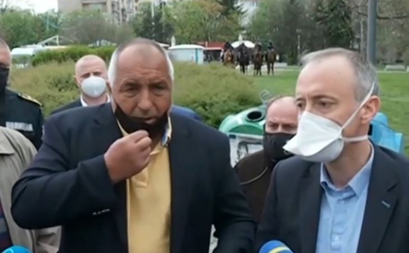 Решават за учениците и детските градини до 10 дни