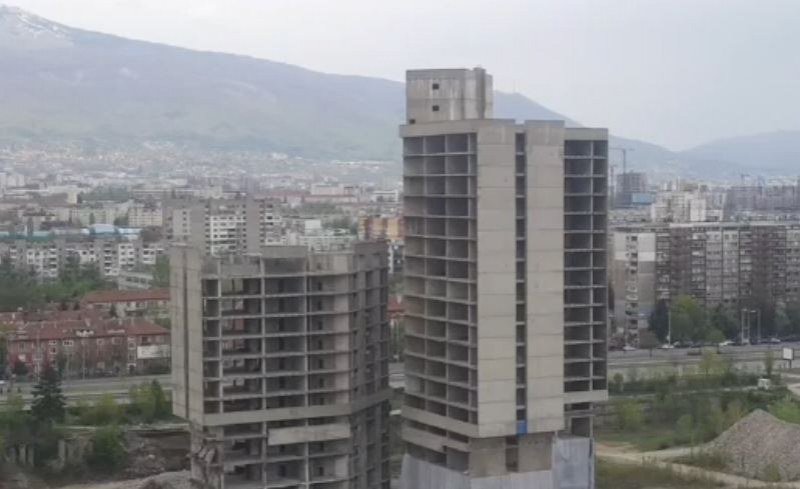 НА ЖИВО: Взривяват 17-етажна сграда на ИПК „Родина” в столицата