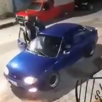 Мъж се спаси от коронавируса, но загина, докато го посрещаха вкъщи ВИДЕО