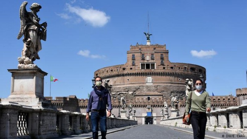 Италия отваря кафенетата, разхлабва и други мерки