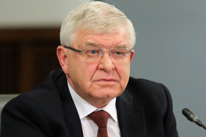 Ананиев призна, че трябва да се вземат мерки за опазване на здравето на медиците