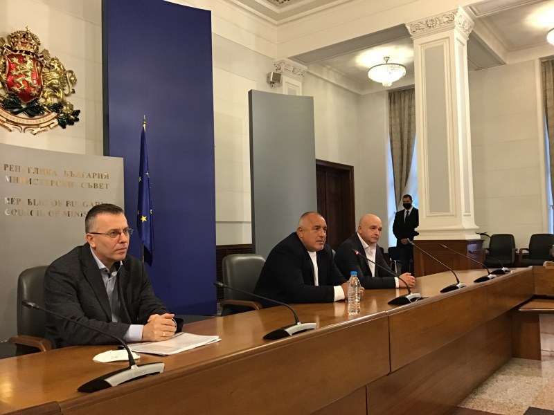 Нова жертва и нови случаи на коронавирус