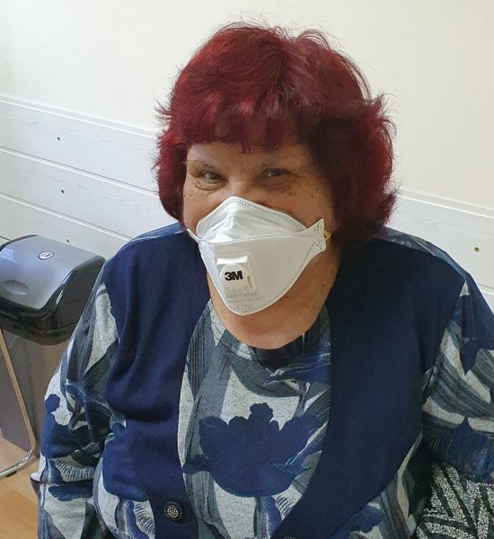 Пенсионерка дари две пенсии на наша болница