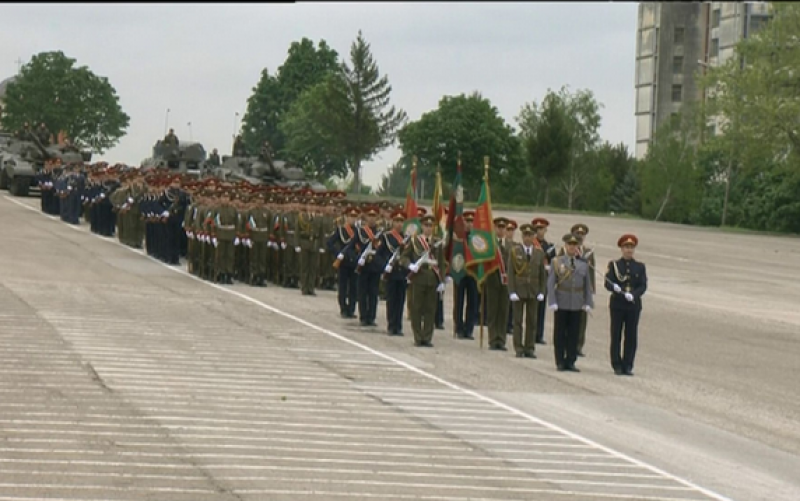 100 години по-късно военният парад се проведе във Велико Търново