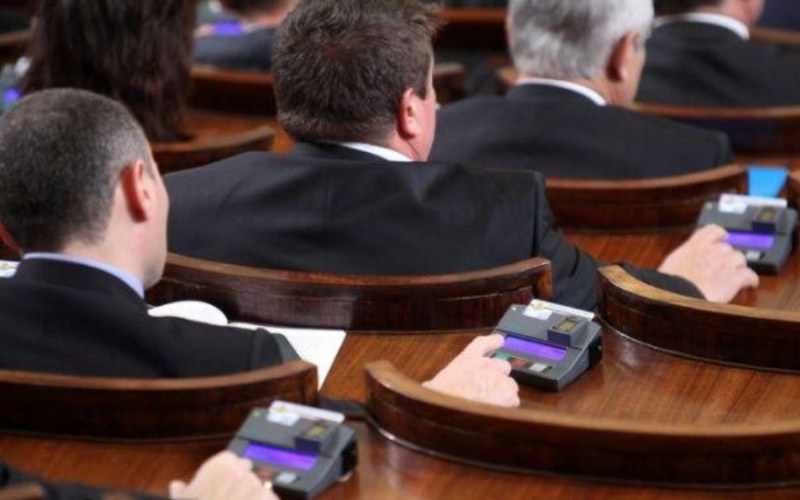 Парламентът прие на първо четене промените в Закона за здравето