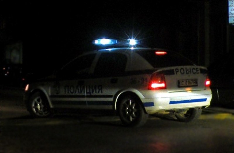 Роми пребиха с кол момиче за 20 лева