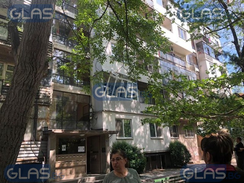 Взрив в апартамент изкърти стена в Пловдив