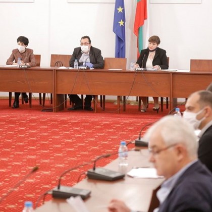Не здравният министър, а МС ще обявява извънредна епидемична обстановка