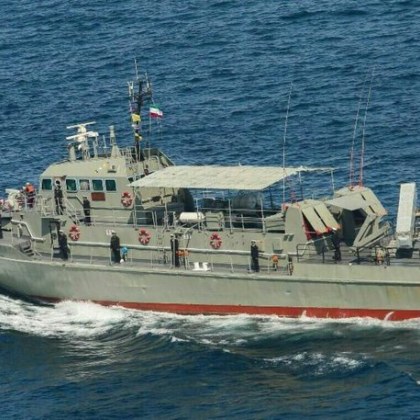 Удариха с ракета военен кораб при учение, има жертви!