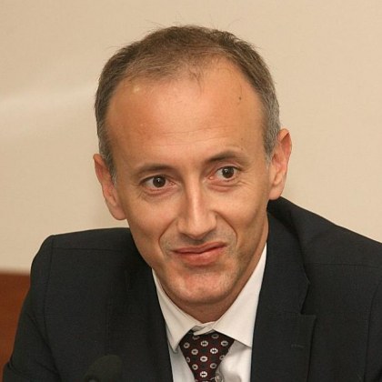 Край на грипните ваканции! Идва електронно учене