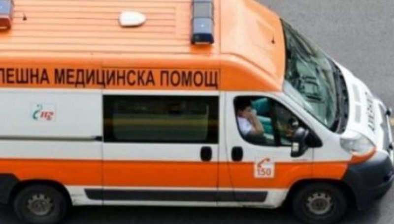 Младо момиче предизвика катастрофа до Пловдив, в болница е