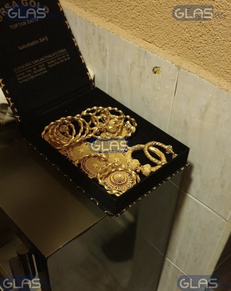 Килограми злато и пачки след зрелищния арест в Пловдив!*