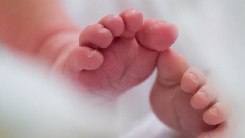Роди се третото коронавирусно бебе в света!