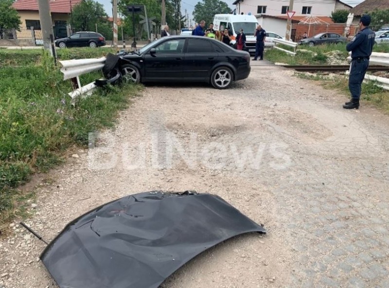 Влак блъсна 