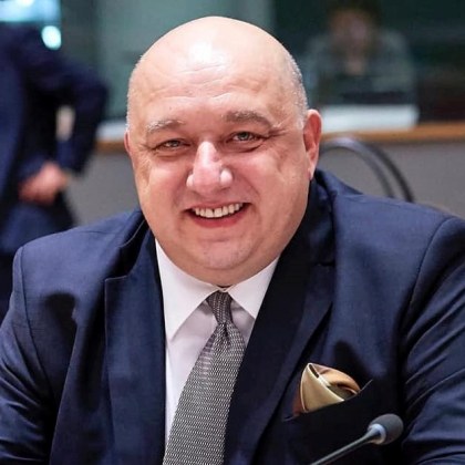 От 27 май професионалните футболни състезания и тренировки се възобновяват!