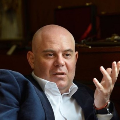 Главният прокурор се зарече: Взимаме колите на дрогираните