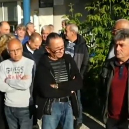 Работници са оставени три години без заплата! Защо?