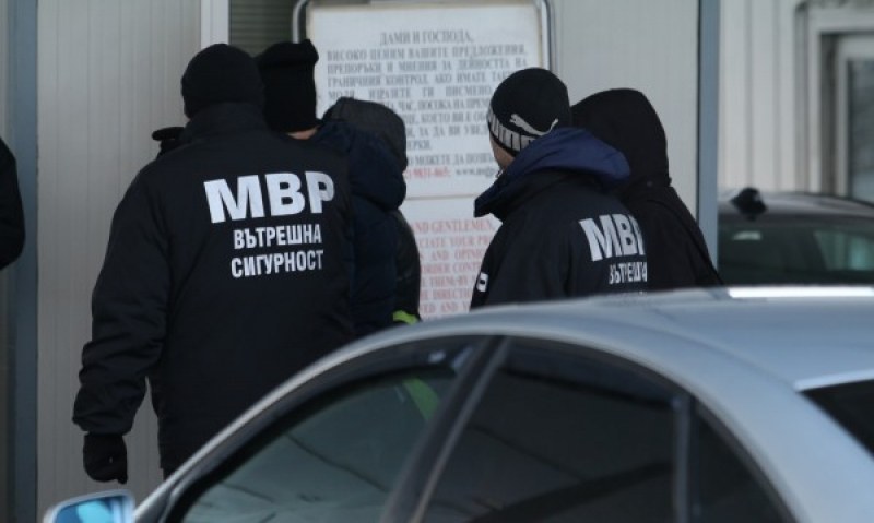 Арестуваха 47 души при спецакция днес!  СНИМКИ