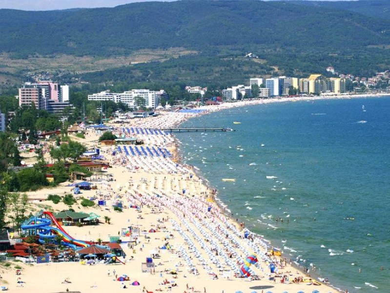 Много хотелски комплекси остават затворени на Черно море, но сезонът стартира?