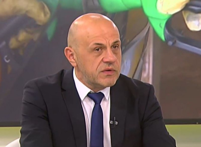 Не трябва земеделският министър да подава оставка