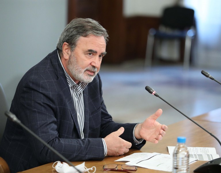 Има нещо странно в заразата...