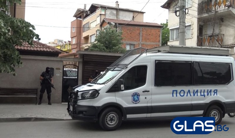 Полиция влезе в ромска махала на Пловдив