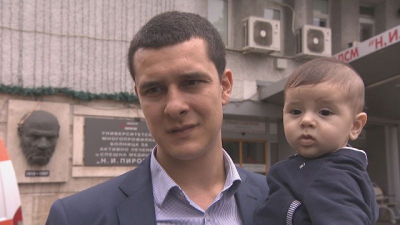СКАНДАЛ: Дете в болница само след платен PCR-тест