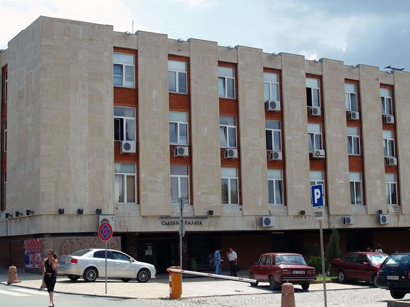 Затвориха съд заради заразен с коронавирус съдия!
