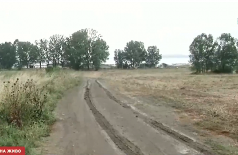 Паркираш в нива на наш плаж - събират ти такса 