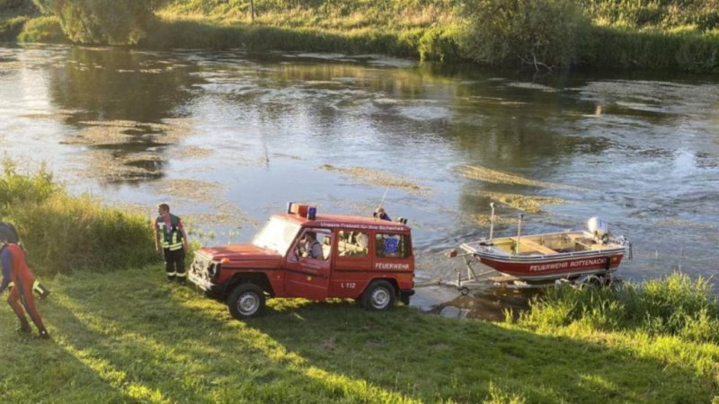 Смърт на ергенско парти! Мъж скочи във водата, след няколко часа откриха тялото му