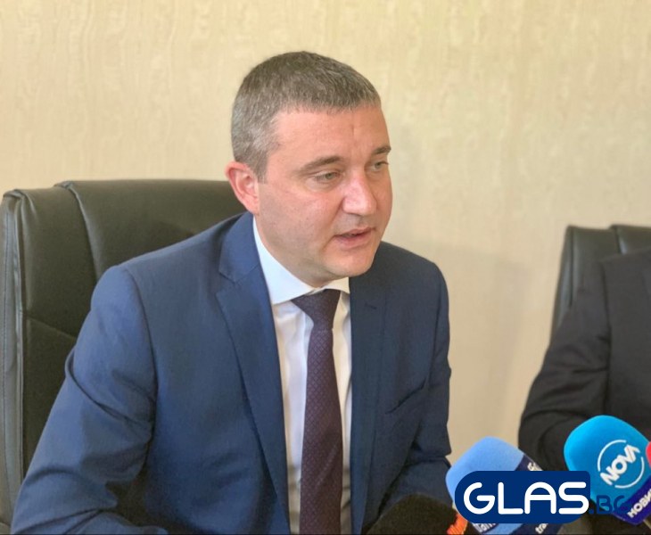 Пликове с пари от Божков не са стигали до мен
