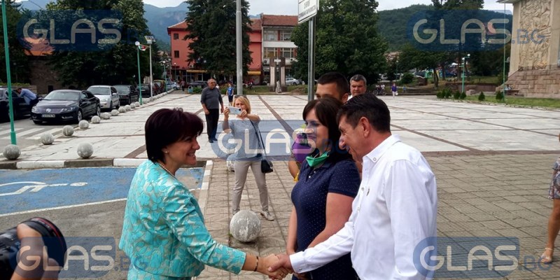 "Стари муцуни" искат властта, но не чрез избори