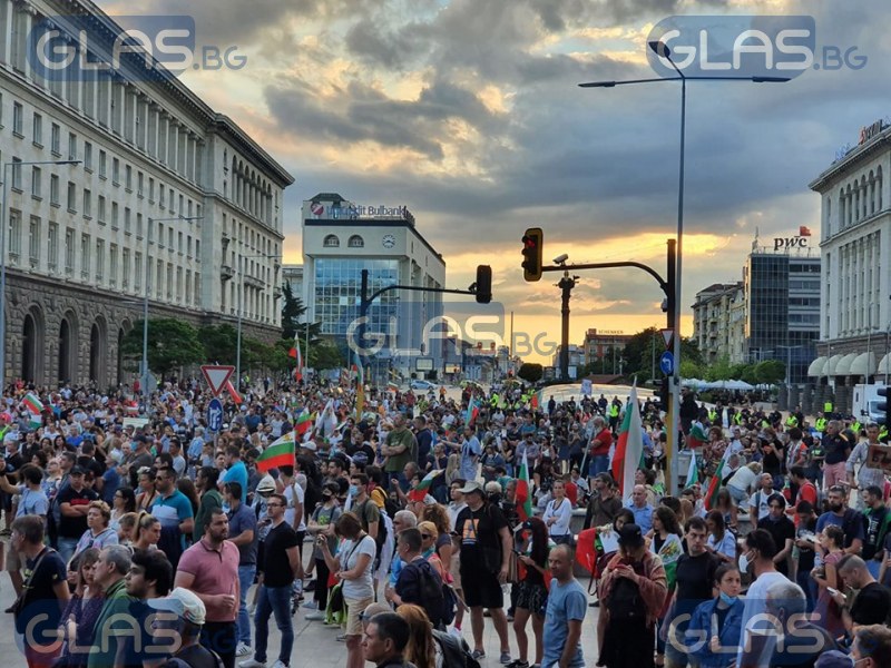 Протестите в София продължават: 