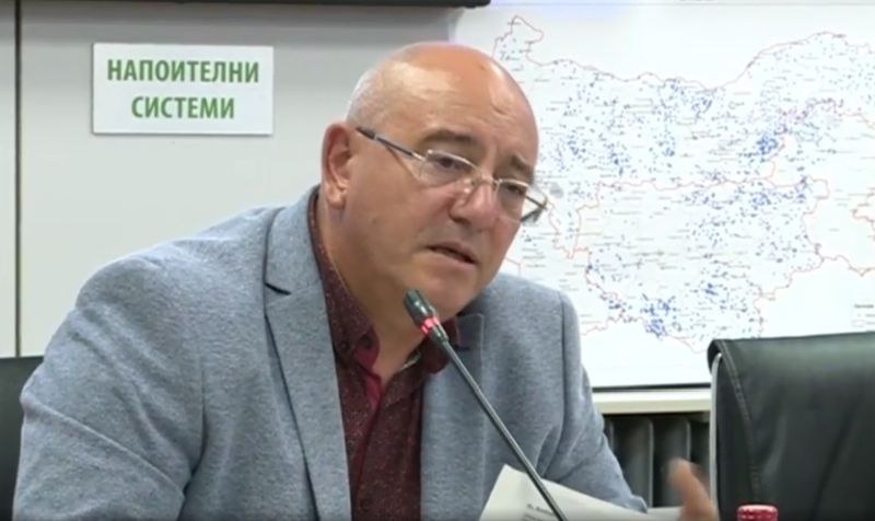 Ревизоро: С протести язовир не се пълни!