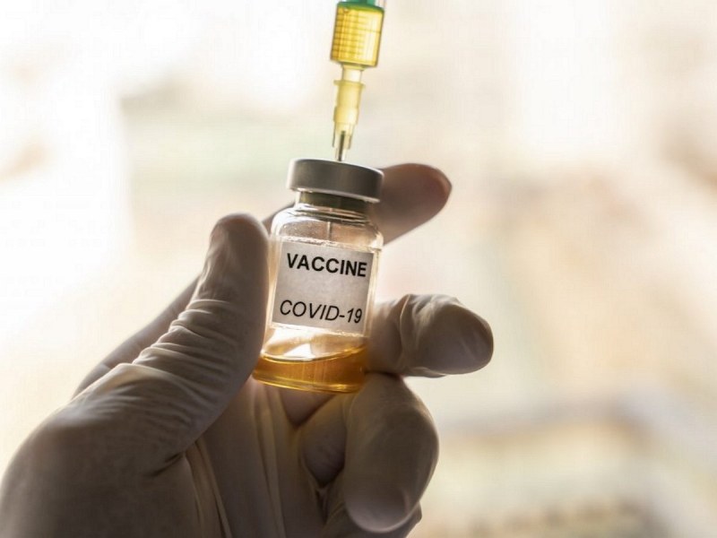 Вирусолог отказа да бъде ваксиниран срещу COVID-19