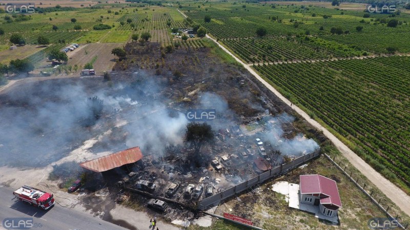 15 коли са погълнати от пожара край Пловдив ВИДЕО