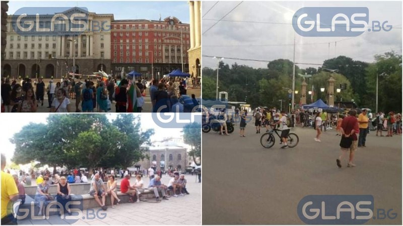 София остава блокирана от протести СНИМКИ