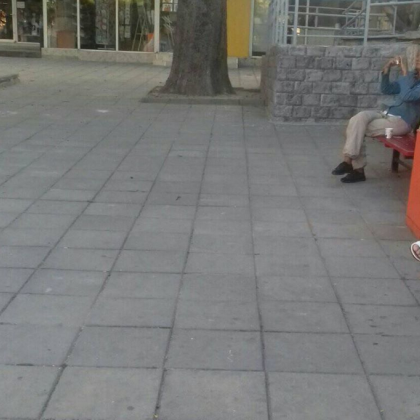 Поредно насилие над животни! Този път е жена, с тръба!