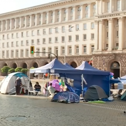 28-и ден на протести, блокадите продължават
