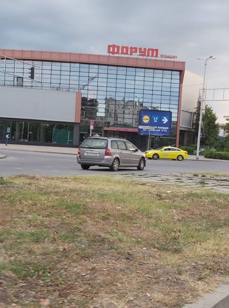 Шофьор се възползва от широките булеварди в Пловдив, тръгна в насрещното