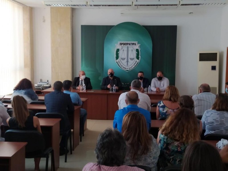 Главният прокурор с извънредна среща в Бургас